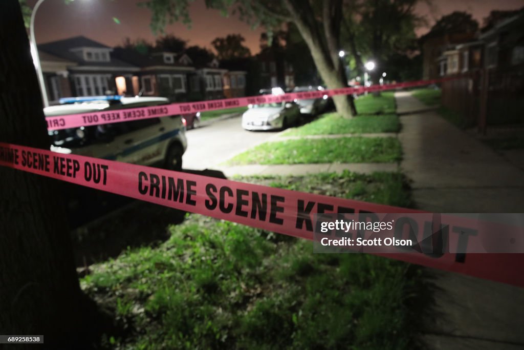 Chicago Assigns Extra Police Due To Threat Of Gun Violence Memorial Day Weekend