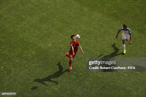 Van Hao Duong of Vietnam controls the ball during the FIFA U-20 World Cup Korea Republic 2017 group E match between Honduras and Vietnam at Jeonju...