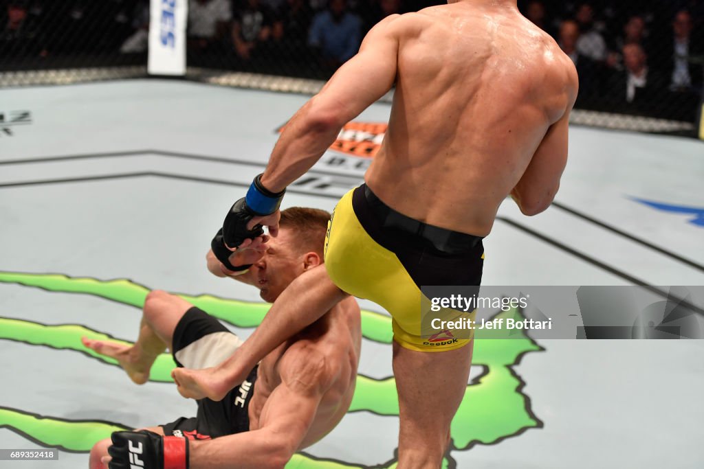 UFC Fight Night: Held v Hadzovic