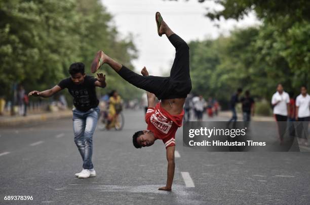 People participate during Raahgiri day at Sushant Lok near Galleria Market, event organized by MCG, on May 28, 2017 in Gurugram, India. The day is a...