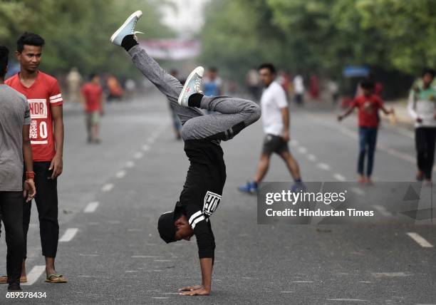 People participate during Raahgiri day at Sushant Lok near Galleria Market, event organized by MCG, on May 28, 2017 in Gurugram, India. The day is a...