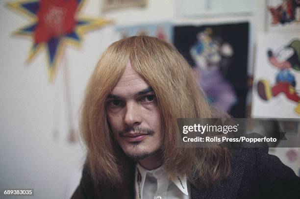 Alan Rydge 25 Alan Aldridge Artist Stock Photos, High-Res Pictures, and Images ...