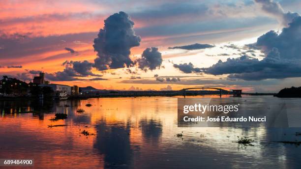 pantanal sunset - água fotografías e imágenes de stock