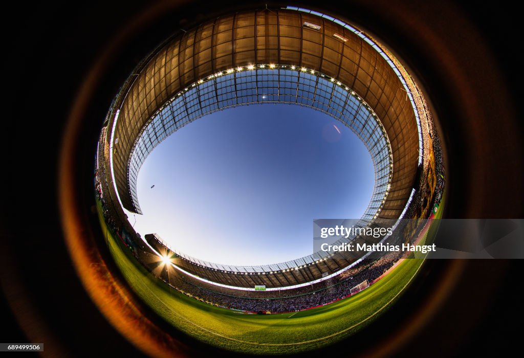 Eintracht Frankfurt v Borussia Dortmund  - DFB Cup Final 2017