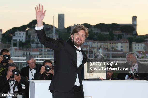 Palme d'Or Ruben Ostlund attends the winners photocall during the 70th annual Cannes Film Festival at Palais des Festivals on May 28, 2017 in Cannes,...