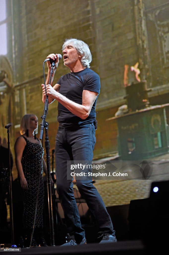 Roger Waters In Concert - Louisville, Kentucky
