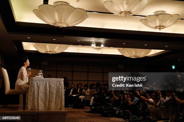Golfer Ai Miyazato announces her retirement in a news conference on May 29, 2017 in Tokyo, Japan.