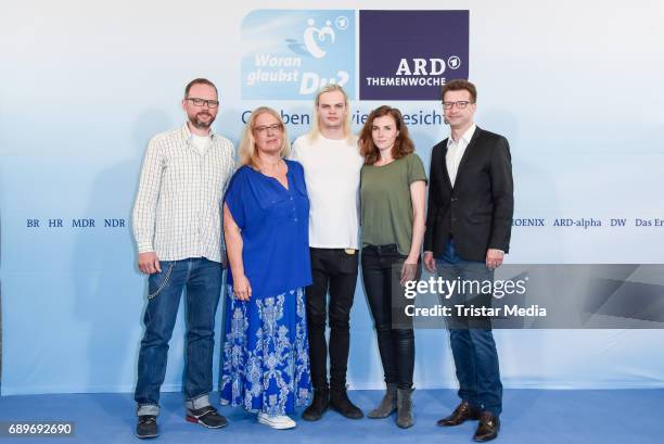 Jana Brandt, Wilson Gonzalez Ochsenknecht, Karin Hanczewski, Wolf-Dieter Jacobi and guest during the ARD Themenwoche 2017 'Woran glaubst Du?' at Soho...