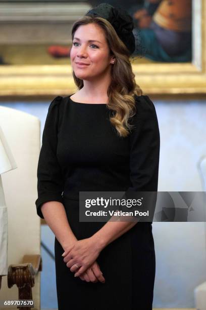 Sophie Gregoire, wife of Prime Minister of Canada Justin Trudeau, meets Pope Francis during an audience at the Apostolic Palace on May 29, 2017 in...