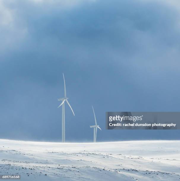 wind pumps in blizzard - isola di mageroya foto e immagini stock