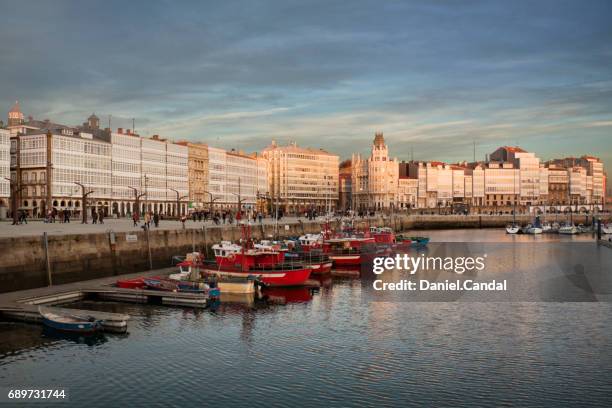 la marina galleries, a coruña (galicia) - a coruna ストックフ�ォトと画像