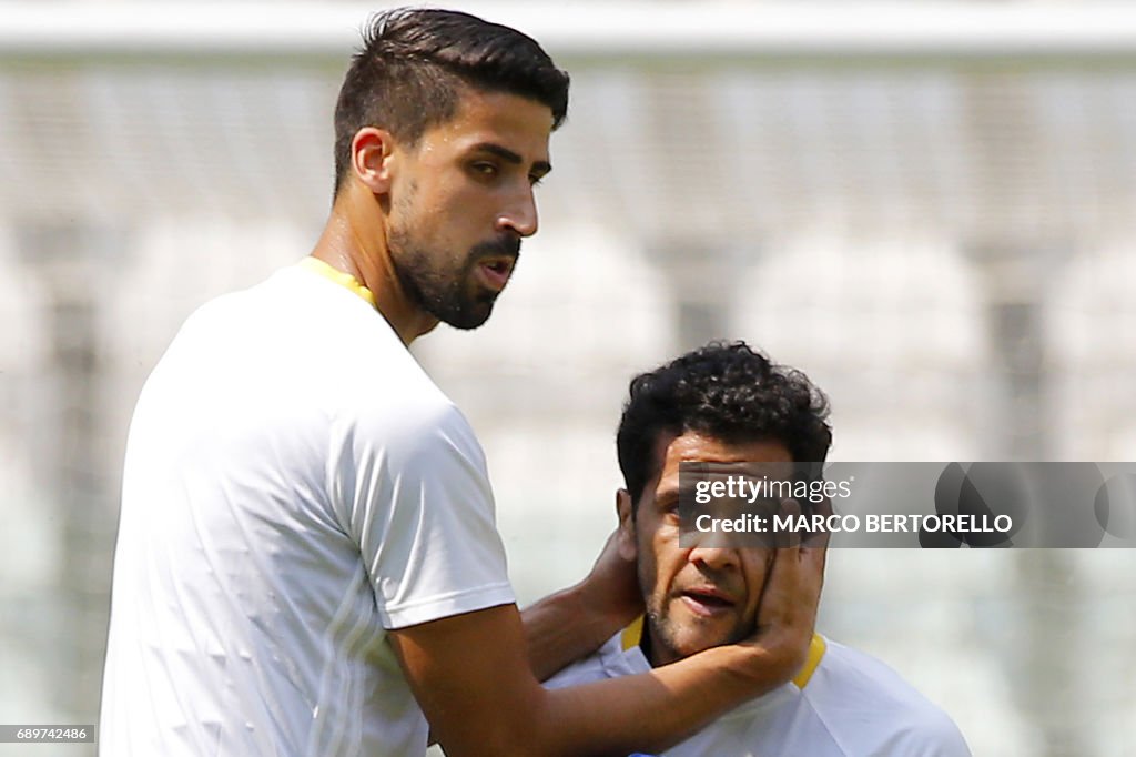 FBL-EUR-C1-JUVENTUS-TRAINING