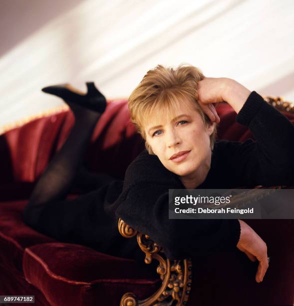 Deborah Feingold/Corbis via Getty Images) NEW YORK English singer Marianne Faithfull poses for a portrait in 1989 in New York City, New York.