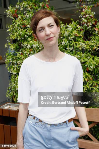 Actress Emilie Caen attends the 2017 French Tennis Open - Day Two at Roland Garros on May 29, 2017 in Paris, France.