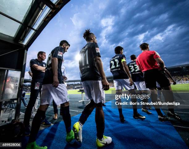 Players of VfL Wolfsburg enter the pitch for the second half during the Bundesliga Playoff Leg 2 match between Eintracht Braunschweig and VfL...