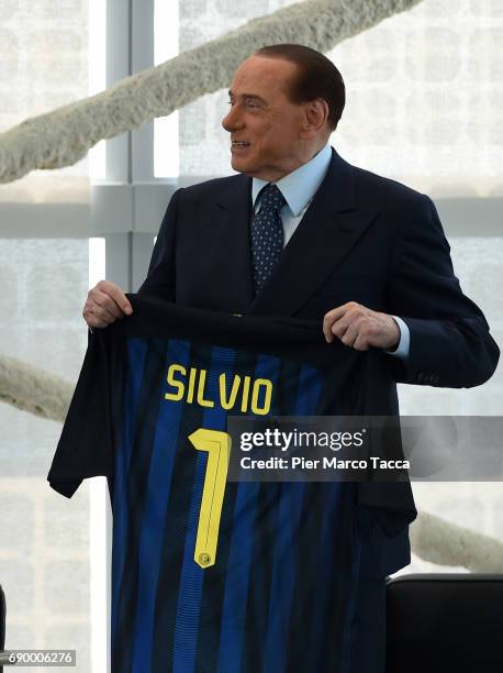 Silvio Berlusconi attends Rosa Camuna awards at Palazzo Lombardia on May 30, 2017 in Milan, Italy.