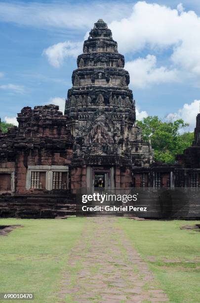 the ancient khmer ruins of phimai - phimai stock pictures, royalty-free photos & images