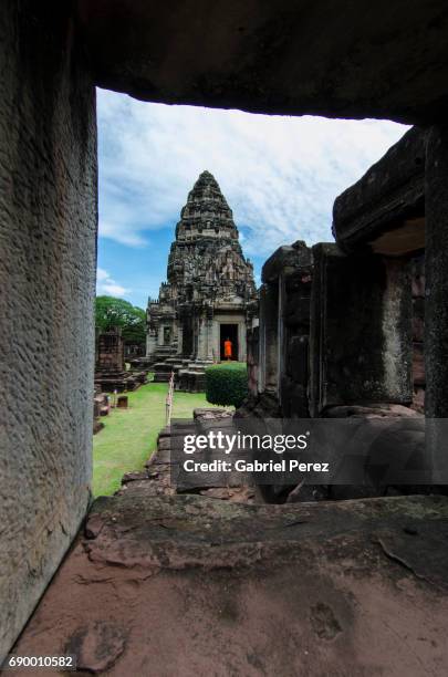 the ancient khmer ruins of phimai - phimai stock pictures, royalty-free photos & images