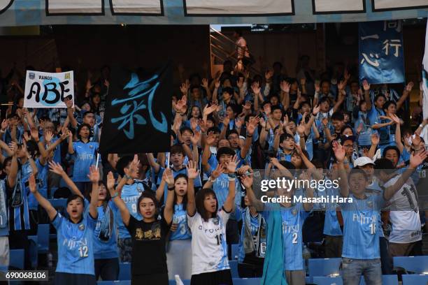 Supporters of Kawasaki Frontale cheer prior to the AFC Champions League Round of 16 match between Kawasaki Frontale and Muangthong United at Todoroki...