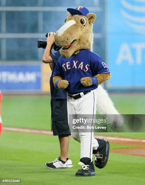 Rangers Captain - Texas Rangers Mascot – mlbmascot