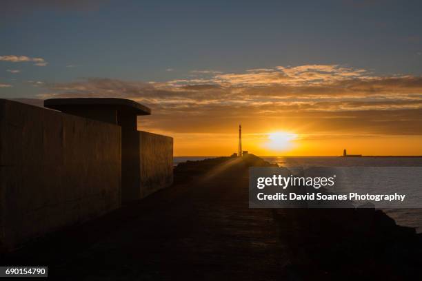 sunrise at dollymount strand in dublin, ireland - dollymount strand dublin stock pictures, royalty-free photos & images