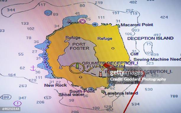 antartide: isola deception - deception island foto e immagini stock