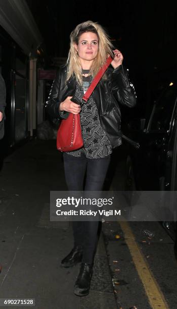 Alison Mosshart attend ALEXACHUNG afterparty at The Aviary Bar on May 30, 2017 in London, England.