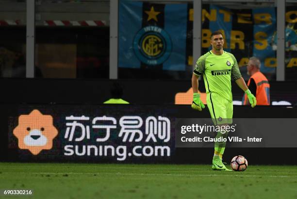 Juan Pablo Carrizo of FC Internazionale in action during the Serie A match between FC Internazionale and Udinese Calcio at Stadio Giuseppe Meazza on...