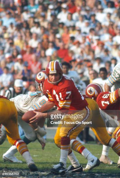 Billy Kilmer of the Washington Redskins in action against the Miami Dolphins during Super Bowl VII at the Los Angeles Memorial Coliseum in Los...