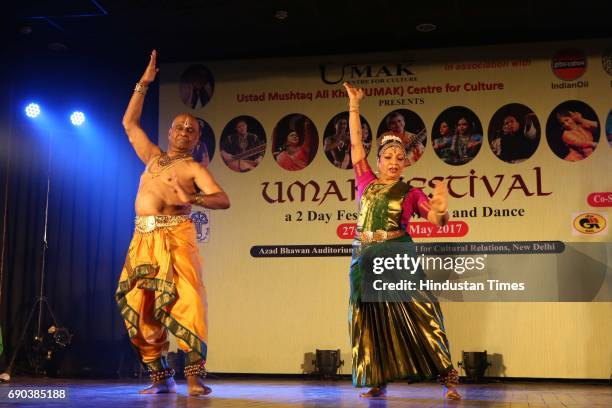 Raja Reddy 2 Raja And Radha Reddy Fotografías e imágenes de stock - Getty Images