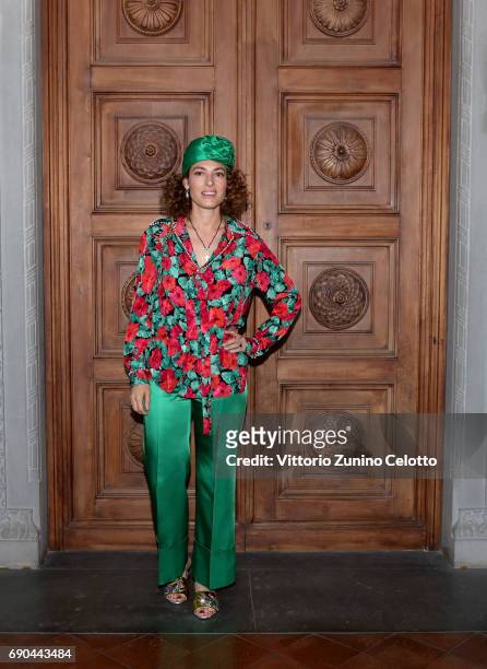 Ginevra Elkann arrives at the Gucci Cruise 2018 fashion show at Palazzo Pitti on May 29, 2017 in Florence, Italy.