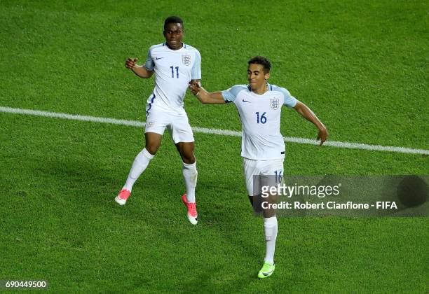 Ademola Lookman of England celebrates with Dominic Calvert-Lewin after scoring a goal during the FIFA U-20 World Cup Korea Republic 2017 Round of 16...