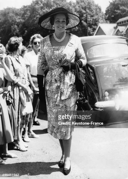 La bégum Om Habibeh Yvette Labrousse, veuve de l'Aga Khan III, au Royal Ascot, le 15 juin 1965, à Ascot, Royaume-Uni.