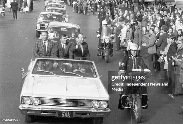 Apollo XIII Astronauts Motorcade in O'Connell Street, Dublin, .