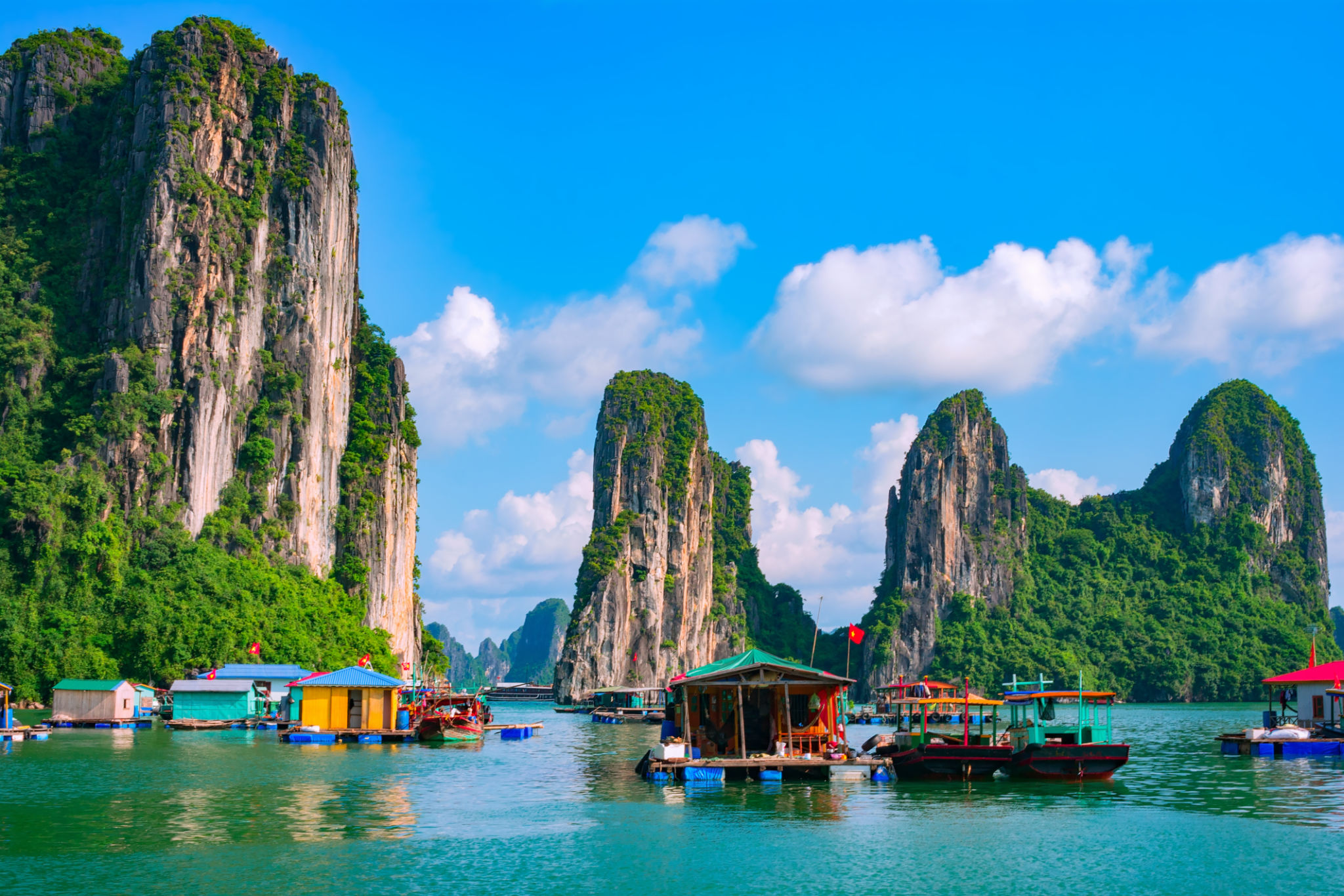 halong bay village
