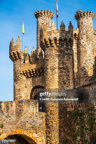 templar castle on the way to santiago. - ponferrada ストックフォトと画像