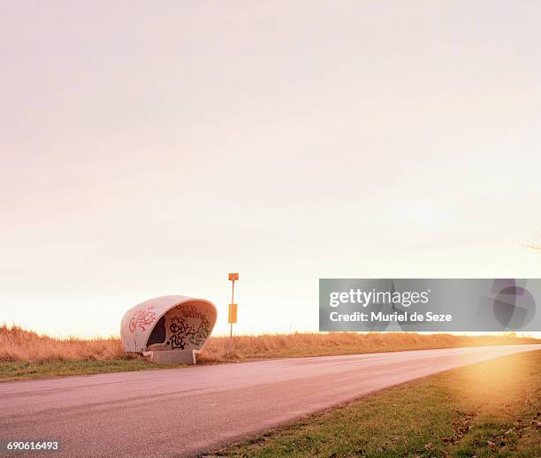 bus stop in countryside - bus denmark stock pictures, royalty-free photos & images