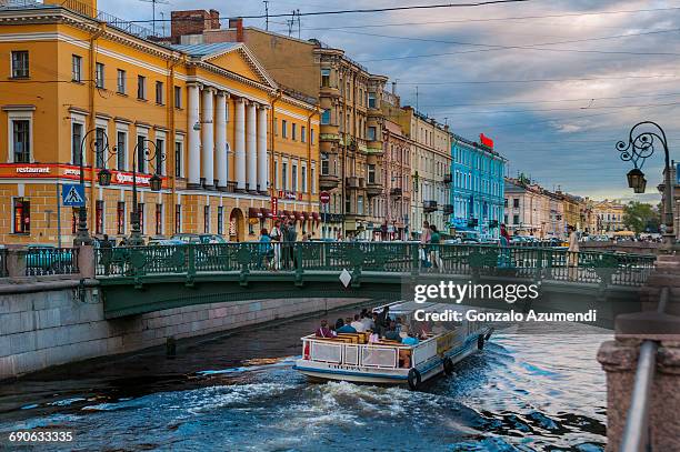 griboyedov canal in russia - san petersburgo fotografías e imágenes de stock