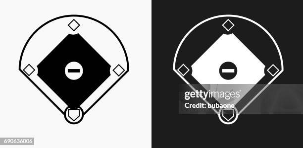 illustrations, cliparts, dessins animés et icônes de icône de champ de base-ball sur noir et blanc vector backgrounds - terrain de baseball