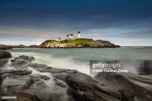 nubble lighthouse and coastine of maine - york maine stock pictures, royalty-free photos & images