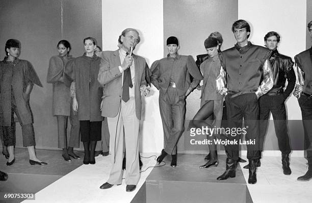 Pierre Cardin fashion show in Paris, France, on 17th September 1981. Pictured: Pierre Cardin and models.
