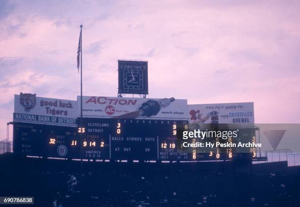 General view of the scoreboard during an MLB game between the Cleveland Indians and the Detroit Tigers on July 4, 1959 at Briggs Stadium in Detroit,...