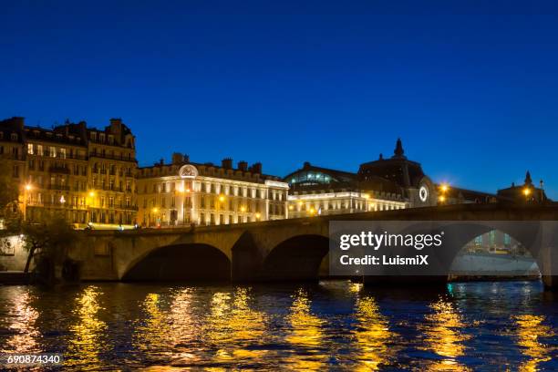 paris - anochecer stock pictures, royalty-free photos & images