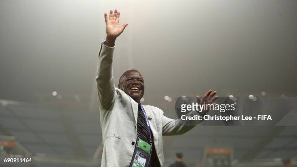 Head Coach Beston Chambeshi of Zambia celebrates their victory during the FIFA U-20 World Cup Korea Republic 2017 Round of 16 match between Zambia...