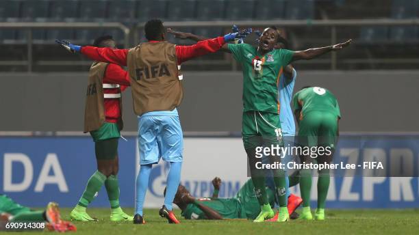 Shemmy Mayembe of Zambia celebrates their victory during the FIFA U-20 World Cup Korea Republic 2017 Round of 16 match between Zambia and Germany at...
