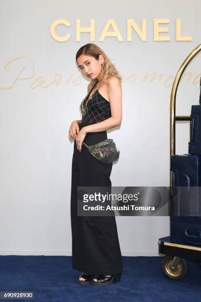 Model Meirin attends the CHANEL Metiers D'art Collection Paris Cosmopolite show at the Tsunamachi Mitsui Club on May 31, 2017 in Tokyo, Japan.