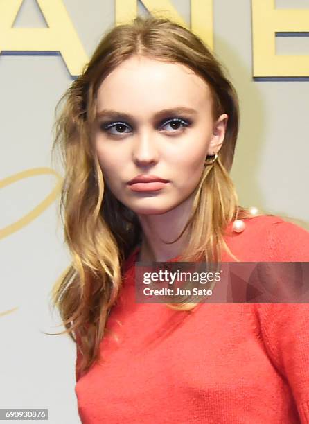 Lily-Rose Depp attends the CHANEL Metiers D'art Collection Paris Cosmopolite show at the Tsunamachi Mitsui Club on May 31, 2017 in Tokyo, Japan.