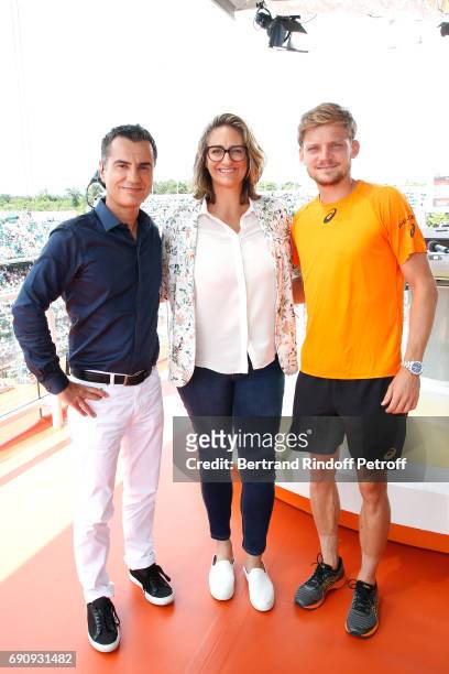 Sports Journalist Laurent Luyat , Consultant of 'France Television', Mary Pierce and tennis player David Goffin pose during the 2017 French Tennis...