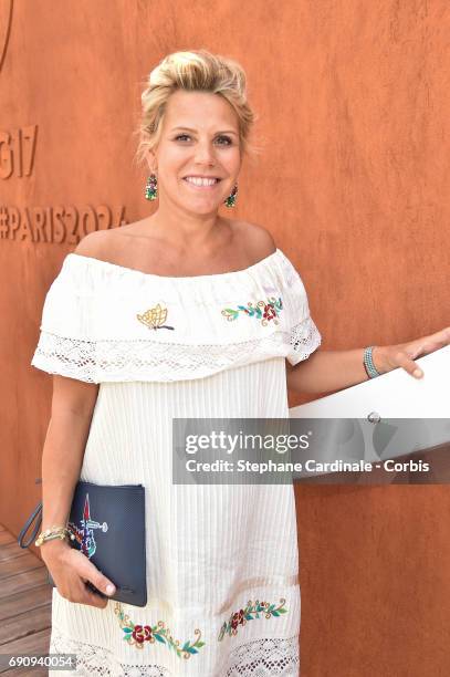 Journalist Laura Tenoudji aka Laura du Web) attends the 2017 French Tennis Open - Day Four at Roland Garros on May 31, 2017 in Paris, France.