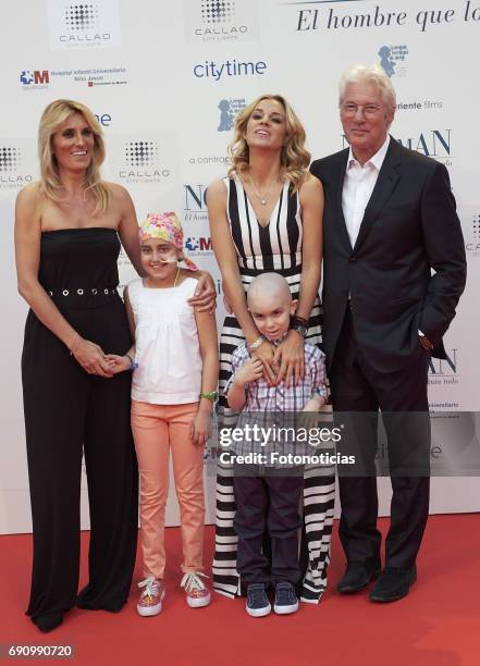 Monica Esteban , Alejandra Silva and Richard Gere attend the 'Norman: The Moderate Rise and Tragic Fall of a New York Fixer' premiere at the Callao...